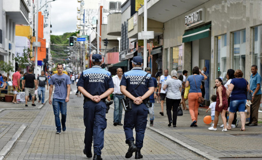 Comércio pede reforço policial para o Centro