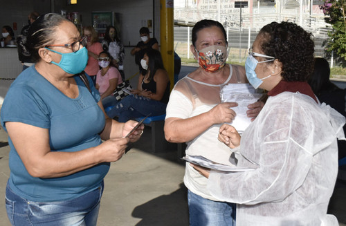 Ações nos terminais de ônibus abordam 4 mil