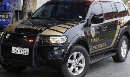 PF cumpre mandados por fraudes em auxílio emergencial