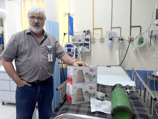 Vereador Ligabó doa colchões para o São Vicente