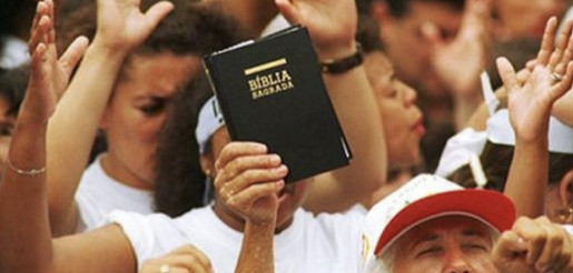 Justiça suspende decreto de Bolsonaro e igrejas vão ficar fechadas
