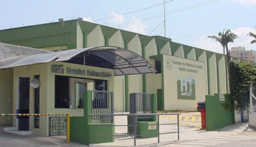 Jovem reclama do HU por parto da irmã